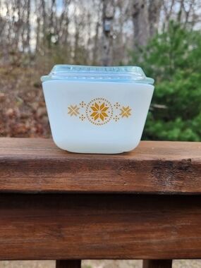 Vintage Pyrex #502 Town & Country Refrigerator Dish With Lid
